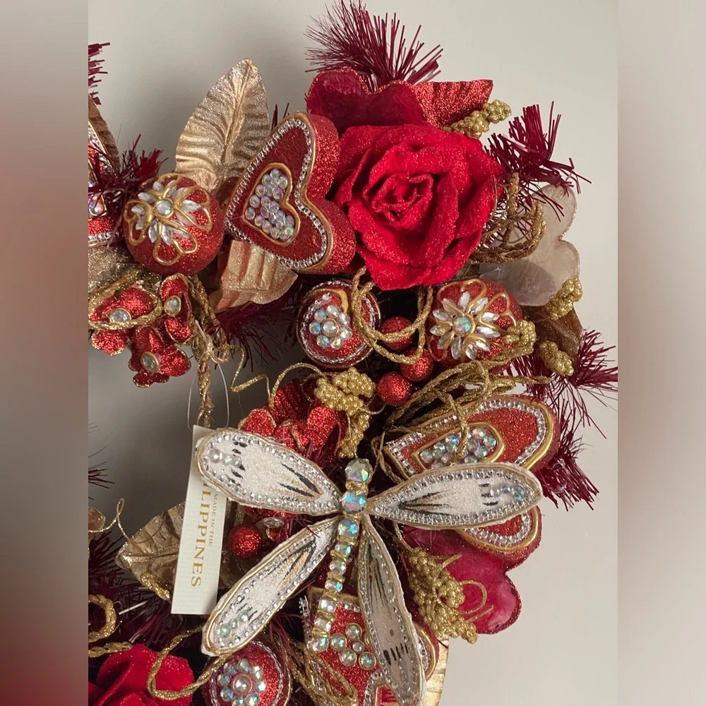 Valentine’s Day Heart Shaped Wreath - Picture 4 of 7